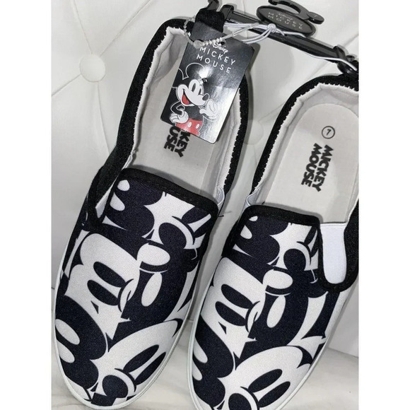 Disney Mickey Mouse Slip On 1928 Star Black White Sneakers Mens Size 7 BRAND NEW - Picture 4 of 8